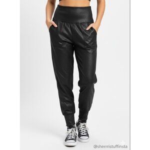 EXCELLENT Aerie Offline Hugger Faux Leather High Rise Foldover Joggers Black M